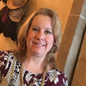 Meet your Posher, Nancy